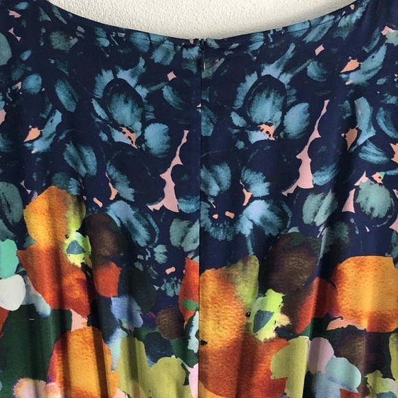St. John Silk Shift Dress Floral Abstract Color-block Short Sleeve Size 10 - Picture 12 of 13